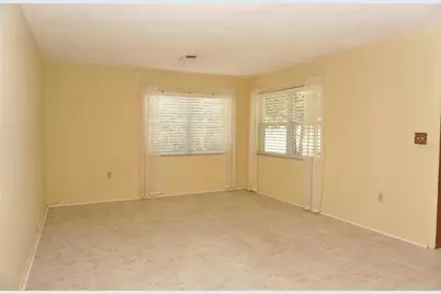 405 S Camellia Avenue, Crystal River, FL 34429 - Photo 7