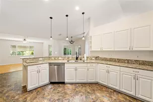 9082 SE 135th Loop, Summerfield, FL 34491 - Photo 35