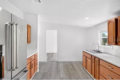 6766 NE 1st Place, Ocala, FL 34470 - Photo 9