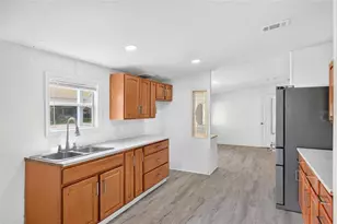 6766 NE 1st Pl, Ocala, FL 34470 - Photo 11
