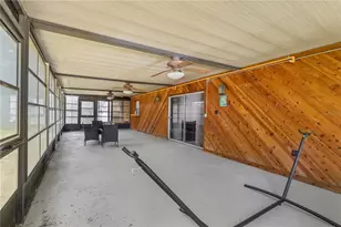 207 W Wheeler Rd, Seffner, FL 33584 - Photo 35