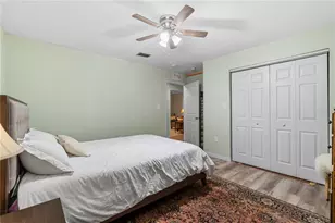 207 W Wheeler Rd, Seffner, FL 33584 - Photo 19