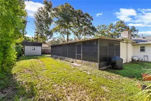 207 W Wheeler Rd, Seffner, FL 33584 - Photo 41
