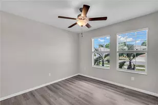 1739 Broad Winged Hawk Dr, Ruskin, FL 33570 - Photo 9