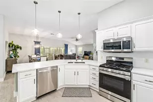 17843 SE 87th Bourne Ave, The Villages, FL 32162 - Photo 9