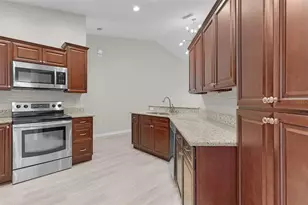5308 Bowline Ct, Oxford, FL 34484 - Photo 9
