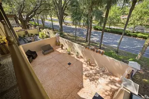 1118 Avenida De Las Casas, Lady Lake, FL 32159 - Photo 25