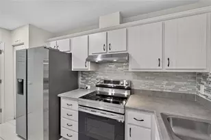 2462 SE 18th Cir, Ocala, FL 34471 - Photo 17