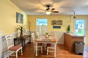1215 Panama Pl, Lady Lake, FL 32159 - Photo 9