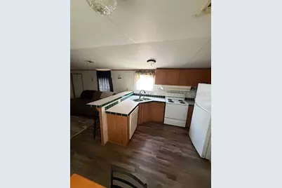 9050 SE 196th Terrace, Ocklawaha, FL 32179 - Photo 5