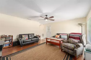 21545 SW Honeysuckle St, Dunnellon, FL 34431 - Photo 9