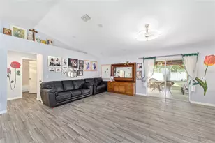 6880 SE 103rd Pl, Belleview, FL 34420 - Photo 9