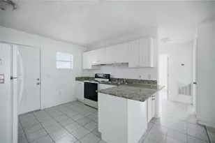 421 NE 26th Ct, Ocala, FL 34470 - Photo 9