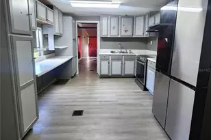 900 NW 42nd Pl, Ocala, FL 34475 - Photo 3