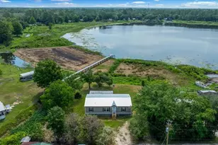 8581 NE 147th Ct, Silver Springs, FL 34488 - Photo 3