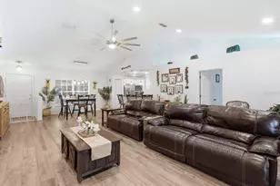 8667 N Upland Dr, Citrus Springs, FL 34434 - Photo 9