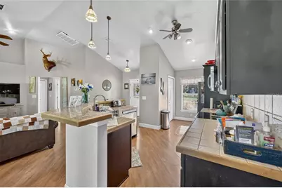 13930 NE 41st Terrace, Anthony, FL 32617 - Photo 11