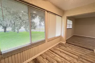 572 SE Fairways Ln, Ocala, FL 34472 - Photo 23