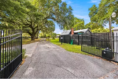 3825 NW 160th Street, Reddick, FL 32686 - Photo 3