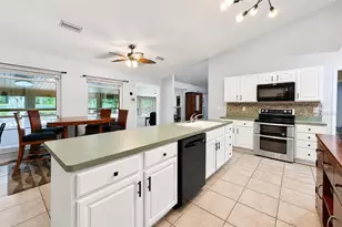 16758 SE 181st Terrace, Weirsdale, FL 32195 - Photo 25