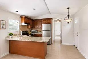 21771 SE 62nd St, Morriston, FL 32668 - Photo 5