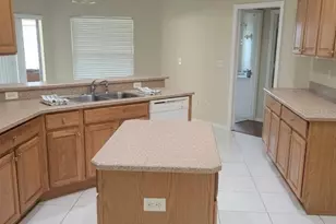 4650 NE 16th Pl, Ocala, FL 34470 - Photo 7