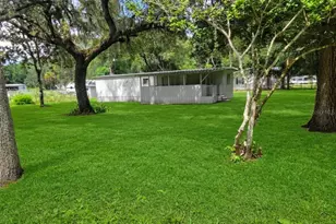 17855 SE 15th Ct, Summerfield, FL 34491 - Photo 1