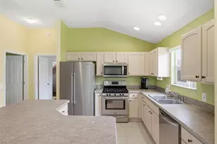 2707 La Posada Dr, The Villages, FL 32162 - Photo 17