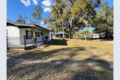 304 NE 1st Street, Chiefland, FL 32626 - Photo 5