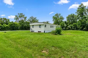 5383 Orange St, Hampton, FL 32044 - Photo 3