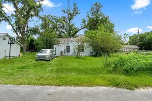 5698 Navarre Ave, Hampton, FL 32044 - Photo 7