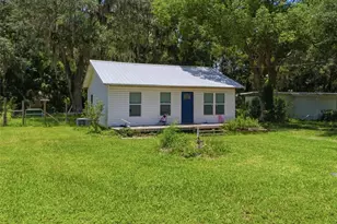306 SE 2nd St, Williston, FL 32696 - Photo 17
