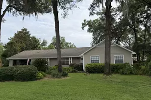 3925 SE 17 St, Ocala, FL 34471 - Photo 1