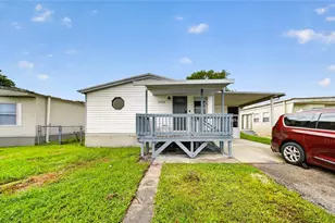 21720 NW 8th Ct, Pembroke Pines, FL 33029 - Photo 1