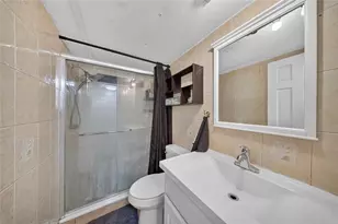 21720 NW 8th Ct, Pembroke Pines, FL 33029 - Photo 21
