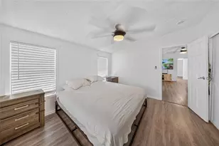 21720 NW 8th Ct, Pembroke Pines, FL 33029 - Photo 13
