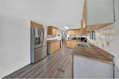 21720 NW 8th Court, Pembroke Pines, FL 33029 - Photo 11
