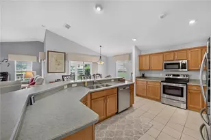 11193 SE 173rd Pl, Summerfield, FL 34491 - Photo 15