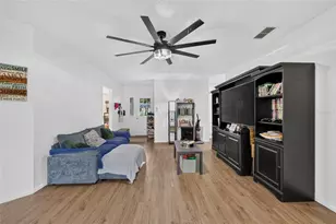 303 Oak Track Pass, Ocala, FL 34472 - Photo 9