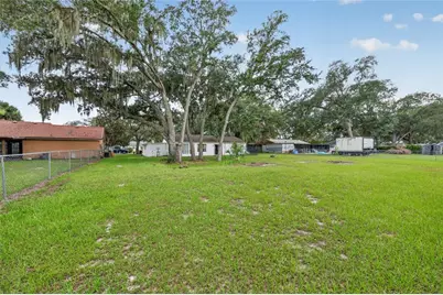 303 Oak Track Pass, Ocala, FL 34472 - Photo 33