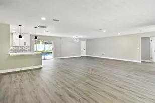 22 Felter Ln, Palm Coast, FL 32137 - Photo 9