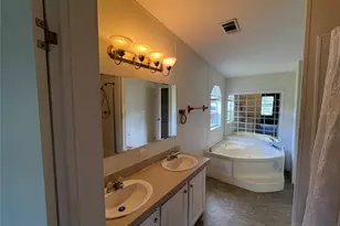 11949 SE Hwy 464, Ocklawaha, FL 32179 - Photo 27