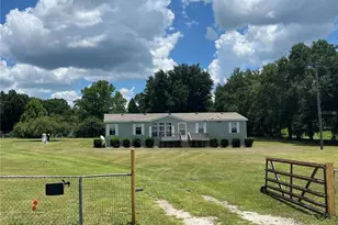 11949 SE Hwy 464, Ocklawaha, FL 32179 - Photo 3