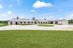 2380 NW 72nd Ct, Ocala, FL 34482 - Photo 3