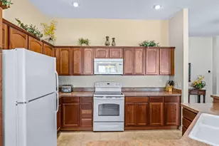 1134 Southern Sun Dr, The Villages, FL 32162 - Photo 13