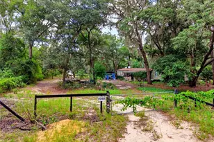 9955 SE 160th Ave, Ocklawaha, FL 32179 - Photo 23