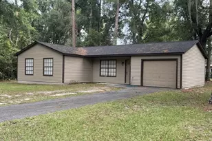 2404 NE 32nd Pl, Ocala, FL 34479 - Photo 1