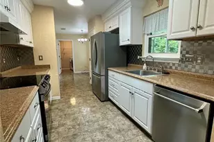 2392 SE 175th Terrace Rd, Silver Springs, FL 34488 - Photo 3