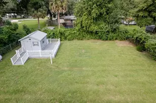 2392 SE 175 Ter Rd, Silver Springs, FL 34488 - Photo 43