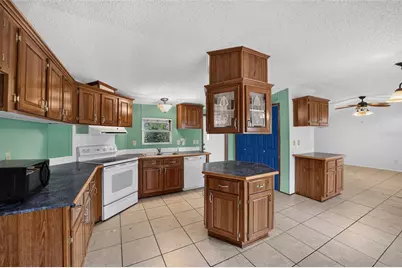14085 SE 59th Court, Summerfield, FL 34491 - Photo 17